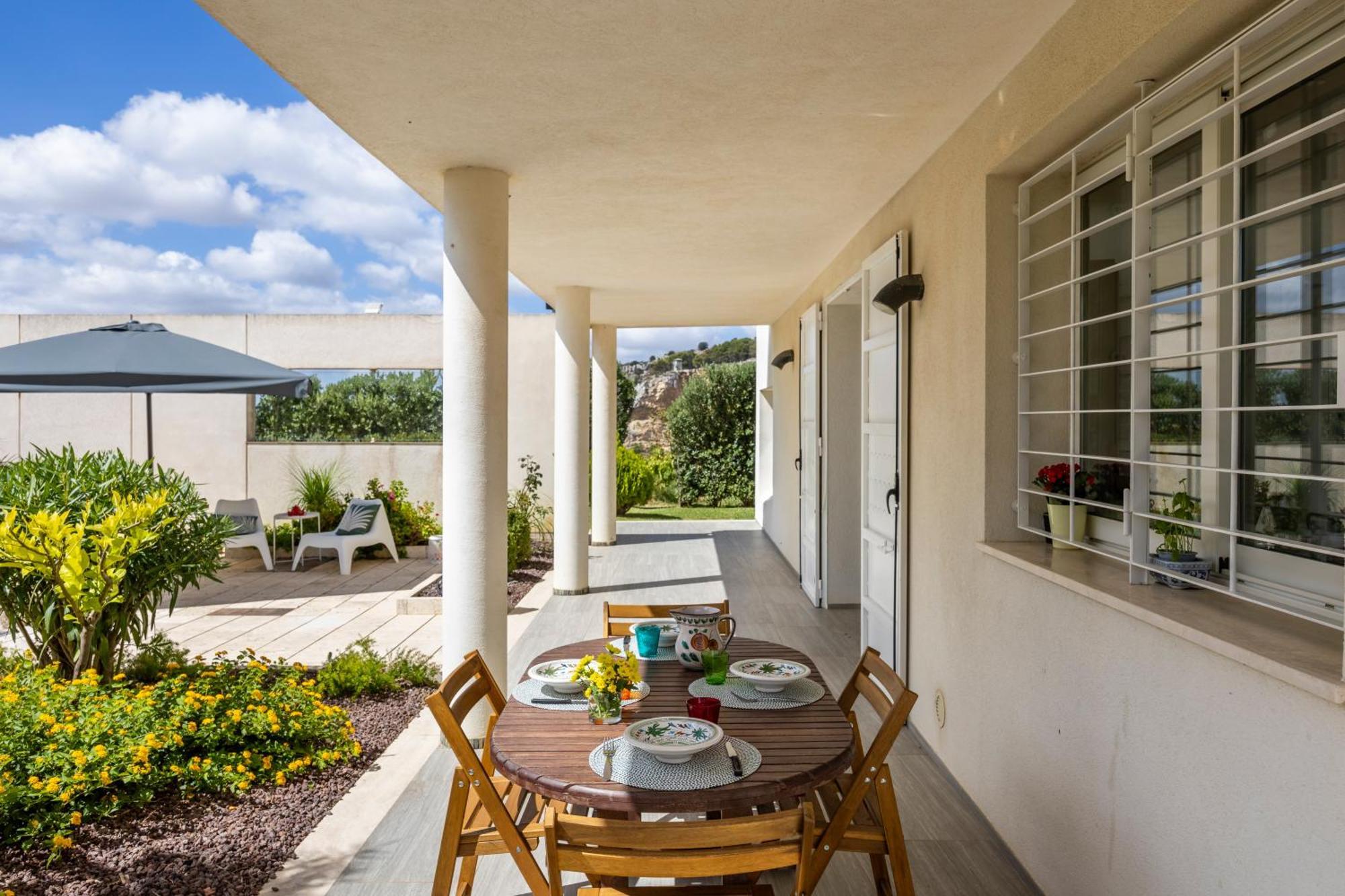 Villa Bonifato Vista Sulle Campagne E Sul Mare Siciliano Cozy House Italy Alcamo Bagian luar foto