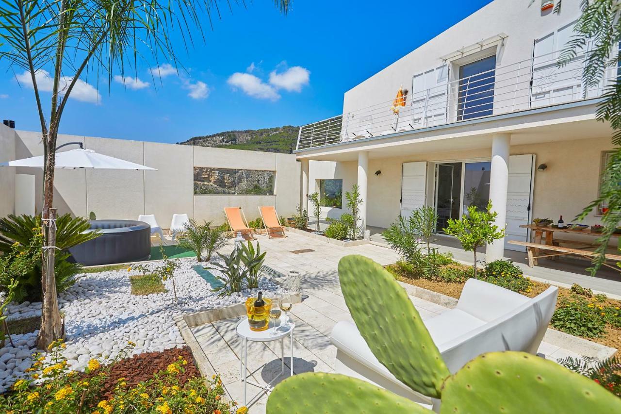 Villa Bonifato Vista Sulle Campagne E Sul Mare Siciliano Cozy House Italy Alcamo Bagian luar foto