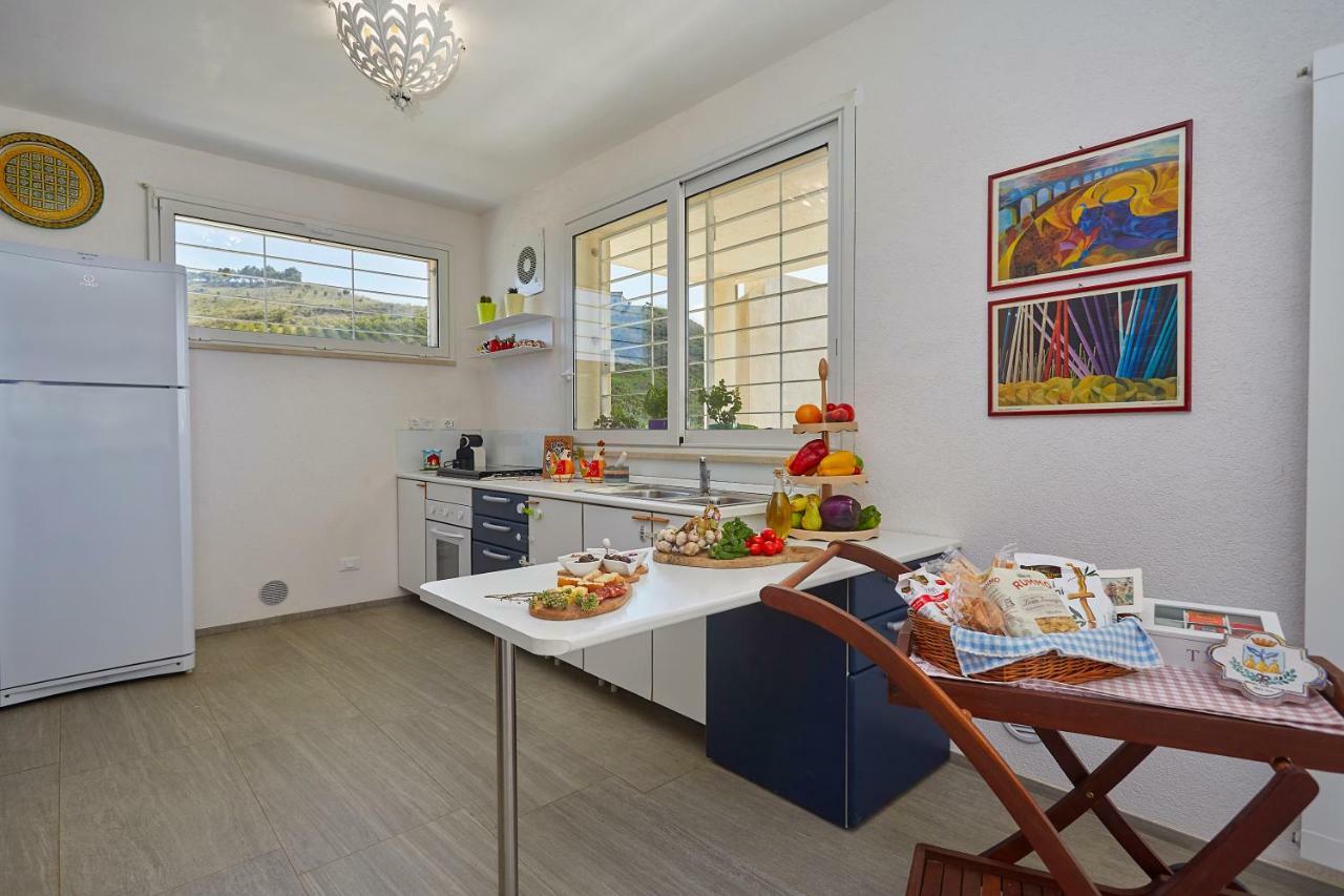 Villa Bonifato Vista Sulle Campagne E Sul Mare Siciliano Cozy House Italy Alcamo Bagian luar foto