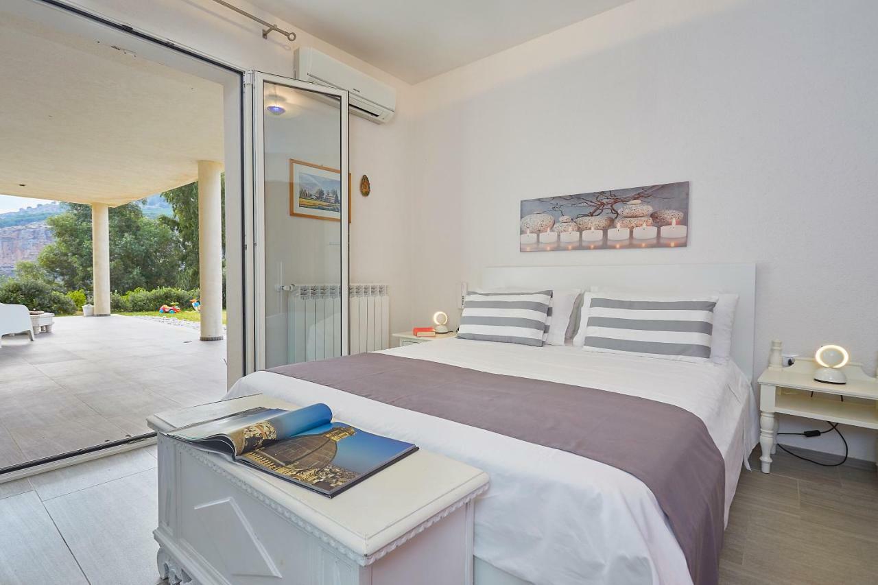 Villa Bonifato Vista Sulle Campagne E Sul Mare Siciliano Cozy House Italy Alcamo Bagian luar foto